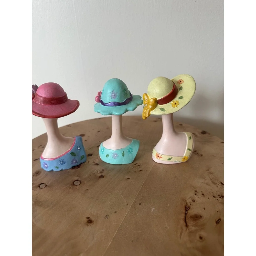 Vintage Style Polystone Lady Bust Figurine Set Sun Hats Floral Pastel 3 Piece